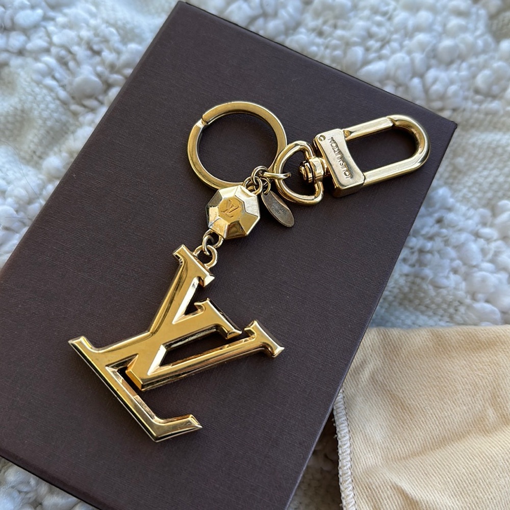 Lv bag charm